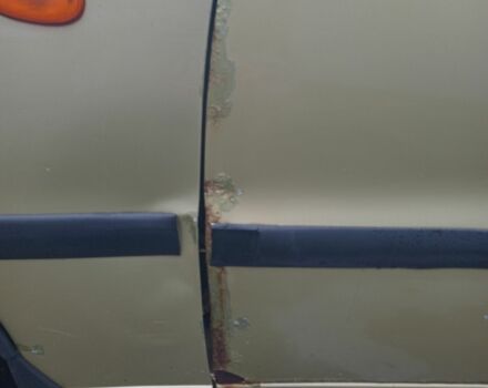 Зелений Деу Сенс, об'ємом двигуна 1.5 л та пробігом 248 тис. км за 2000 $, фото 1 на Automoto.ua