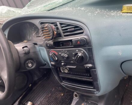 Зеленый Дэу Сенс, объемом двигателя 1.5 л и пробегом 2 тыс. км за 800 $, фото 1 на Automoto.ua