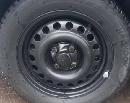 Зелений Деу Сенс, об'ємом двигуна 1.3 л та пробігом 348 тис. км за 1899 $, фото 5 на Automoto.ua