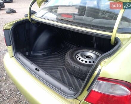 Зелений Деу Сенс, об'ємом двигуна 1.3 л та пробігом 82 тис. км за 2600 $, фото 5 на Automoto.ua