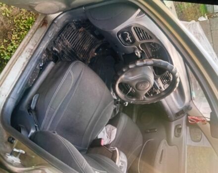 Зеленый Дэу Сенс, объемом двигателя 1.3 л и пробегом 180 тыс. км за 2000 $, фото 4 на Automoto.ua