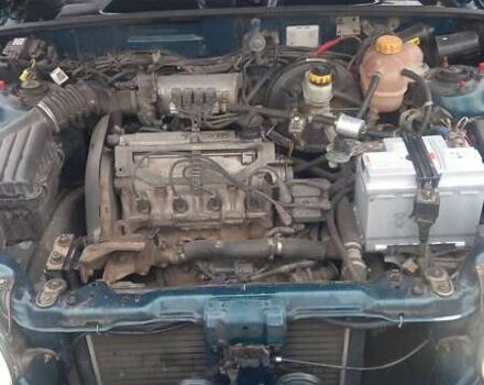 Зелений Деу Сенс, об'ємом двигуна 1.3 л та пробігом 348 тис. км за 1899 $, фото 7 на Automoto.ua