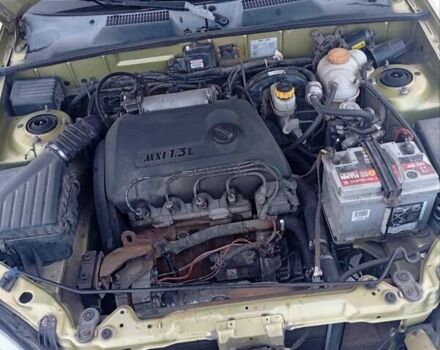 Зелений Деу Сенс, об'ємом двигуна 1.3 л та пробігом 180 тис. км за 2000 $, фото 9 на Automoto.ua