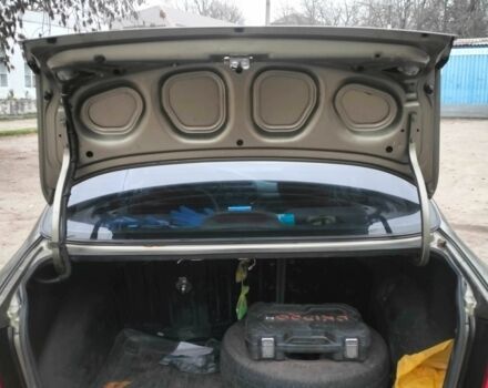 Зеленый Дэу Сенс, объемом двигателя 1.5 л и пробегом 221 тыс. км за 1831 $, фото 4 на Automoto.ua