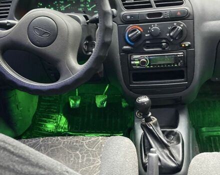 Зелений Деу Сенс, об'ємом двигуна 1.5 л та пробігом 270 тис. км за 2000 $, фото 6 на Automoto.ua