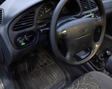 Зеленый Дэу Сенс, объемом двигателя 1.6 л и пробегом 220 тыс. км за 2200 $, фото 4 на Automoto.ua