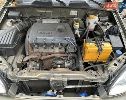 Зелений Деу Сенс, об'ємом двигуна 1.3 л та пробігом 208 тис. км за 1900 $, фото 5 на Automoto.ua