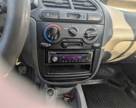 Зелений Деу Сенс, об'ємом двигуна 1.5 л та пробігом 3 тис. км за 2000 $, фото 1 на Automoto.ua