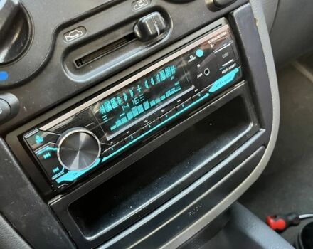 Дэу Сенс 2007 в Никополе на Automoto.ua Зеленый Дэу Сенс, объемом двигателя 1.5 л и пробегом 184 тыс. км за 3550 $, фото 6 на Automoto.ua