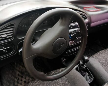 Зеленый Дэу Сенс, объемом двигателя 1.5 л и пробегом 300 тыс. км за 1700 $, фото 5 на Automoto.ua