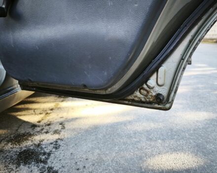 Дэу Сенс 2007 в Софіївська Борщагівка на Automoto.ua Зеленый Дэу Сенс, объемом двигателя 1.5 л и пробегом 375 тыс. км за 1700 $, фото 7 на Automoto.ua