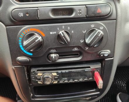 Дэу Сенс 2007 в Синельниковом на Automoto.ua Зеленый Дэу Сенс, объемом двигателя 1.4 л и пробегом 22 тыс. км за 2300 $, фото 1 на Automoto.ua