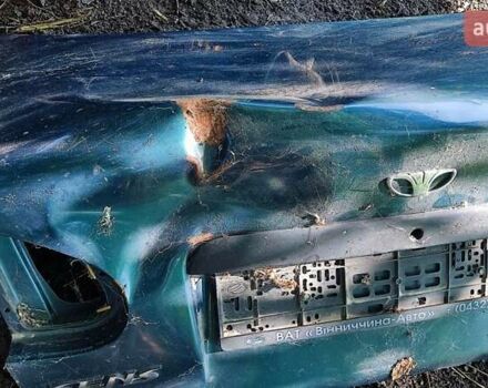 Зелений Деу Сенс, об'ємом двигуна 1.3 л та пробігом 120 тис. км за 2000 $, фото 95 на Automoto.ua