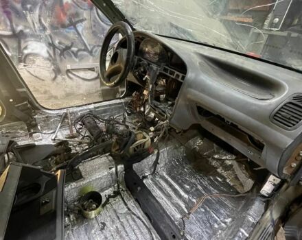 Зеленый Дэу Сенс, объемом двигателя 2 л и пробегом 300 тыс. км за 850 $, фото 3 на Automoto.ua