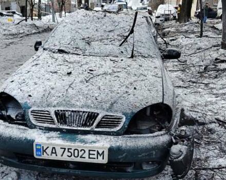 Зеленый Дэу Сенс, объемом двигателя 1.3 л и пробегом 279 тыс. км за 579 $, фото 1 на Automoto.ua