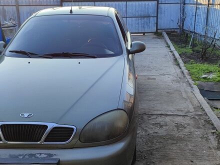 Зеленый Дэу Сенс, объемом двигателя 1.5 л и пробегом 300 тыс. км за 2900 $, фото 1 на Automoto.ua