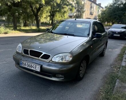 Зеленый Дэу Сенс, объемом двигателя 1.3 л и пробегом 400 тыс. км за 1800 $, фото 1 на Automoto.ua