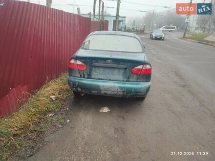 Зеленый Дэу Сенс, объемом двигателя 1.3 л и пробегом 300 тыс. км за 700 $, фото 1 на Automoto.ua