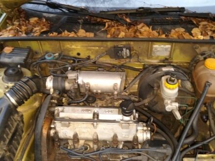 Зеленый Дэу Сенс, объемом двигателя 1.3 л и пробегом 240 тыс. км за 700 $, фото 1 на Automoto.ua