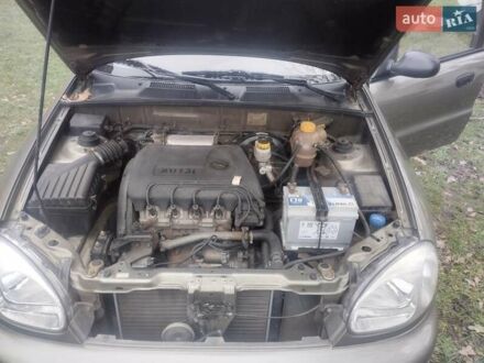 Зеленый Дэу Сенс, объемом двигателя 1.3 л и пробегом 49 тыс. км за 2400 $, фото 1 на Automoto.ua