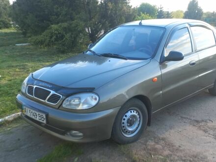 Зеленый Дэу Сенс, объемом двигателя 1.5 л и пробегом 300 тыс. км за 953 $, фото 1 на Automoto.ua