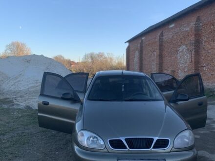 Зеленый Дэу Сенс, объемом двигателя 1.5 л и пробегом 200 тыс. км за 1900 $, фото 1 на Automoto.ua