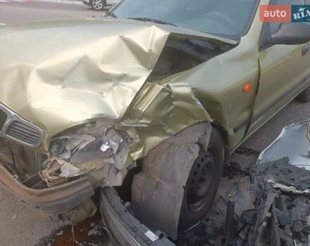 Зелений Деу Сенс, об'ємом двигуна 1.4 л та пробігом 190 тис. км за 700 $, фото 1 на Automoto.ua