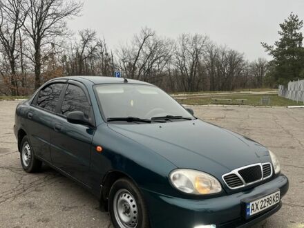 Зеленый Дэу Сенс, объемом двигателя 1.4 л и пробегом 250 тыс. км за 1750 $, фото 1 на Automoto.ua