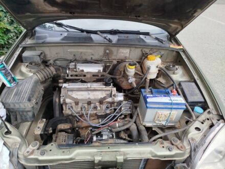 Зелений Деу Сенс, об'ємом двигуна 1 л та пробігом 242 тис. км за 1050 $, фото 1 на Automoto.ua