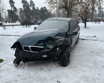 Зеленый Дэу Сенс, объемом двигателя 1.4 л и пробегом 200 тыс. км за 700 $, фото 1 на Automoto.ua