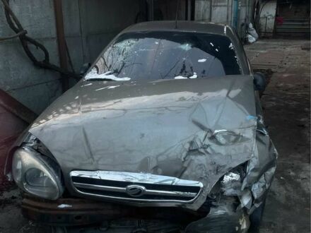 Зелений Деу Сенс, об'ємом двигуна 1.5 л та пробігом 150 тис. км за 750 $, фото 1 на Automoto.ua