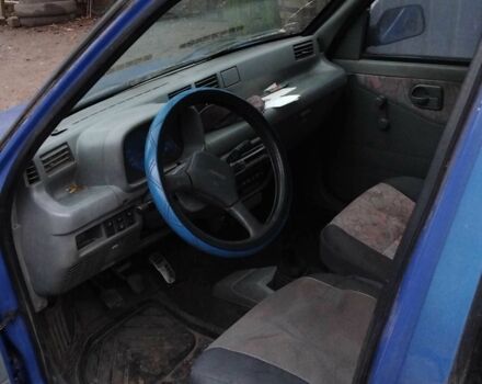 Синий Дэу Тико, объемом двигателя 0.9 л и пробегом 200 тыс. км за 593 $, фото 3 на Automoto.ua