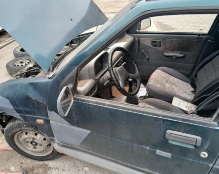 Зеленый Дэу Тико, объемом двигателя 8 л и пробегом 30 тыс. км за 427 $, фото 2 на Automoto.ua