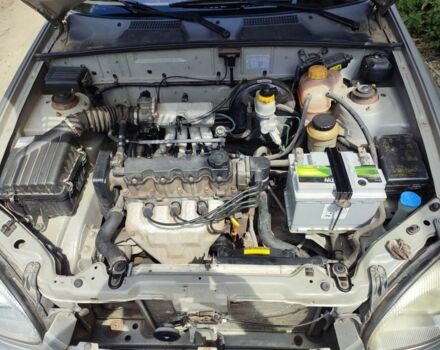 Сірий Деу Інша, об'ємом двигуна 1.5 л та пробігом 103 тис. км за 2000 $, фото 10 на Automoto.ua