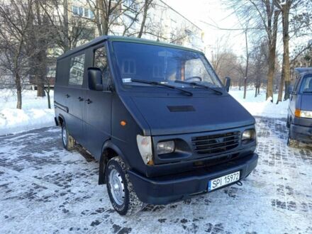 Черный Дэу Lublin, объемом двигателя 2.5 л и пробегом 120 тыс. км за 1850 $, фото 1 на Automoto.ua