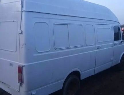 Белый Даф 400, объемом двигателя 2.4 л и пробегом 123 тыс. км за 600 $, фото 1 на Automoto.ua