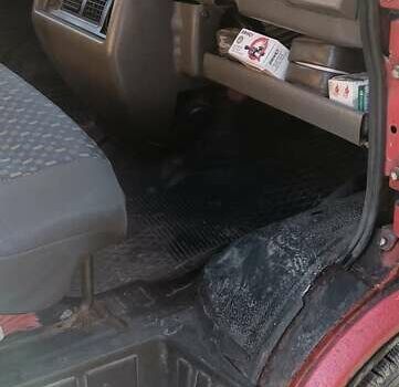 Красный Даф 400 груз., объемом двигателя 2.5 л и пробегом 300 тыс. км за 2700 $, фото 6 на Automoto.ua