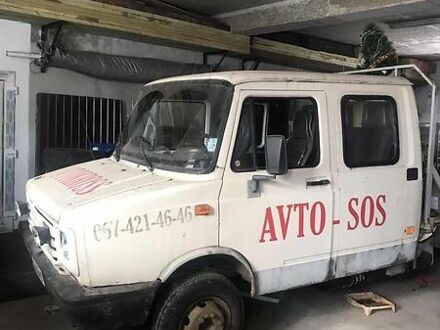 Даф 400 груз-пасс 1992 у Львові на Automoto.ua Білий Даф 400 груз-пасс, об'ємом двигуна 2.5 л та пробігом 400 тис. км за 3800 $, фото 1 на Automoto.ua