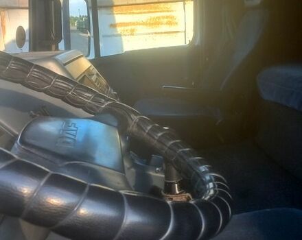 Белый Даф 95, объемом двигателя 11.6 л и пробегом 800 тыс. км за 3500 $, фото 6 на Automoto.ua