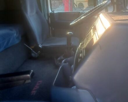 Белый Даф 95, объемом двигателя 11.6 л и пробегом 800 тыс. км за 3500 $, фото 4 на Automoto.ua