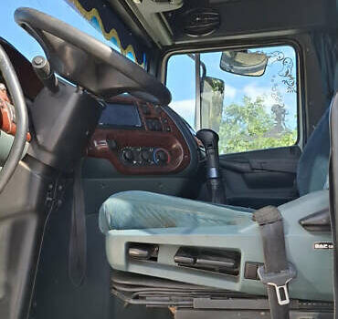 Белый Даф 95, объемом двигателя 0 л и пробегом 990 тыс. км за 8200 $, фото 6 на Automoto.ua