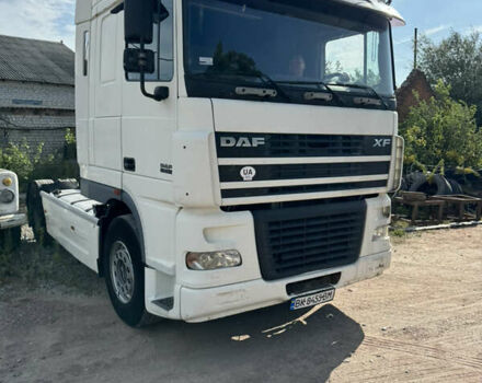 Белый Даф 95, объемом двигателя 12.58 л и пробегом 987 тыс. км за 10000 $, фото 6 на Automoto.ua