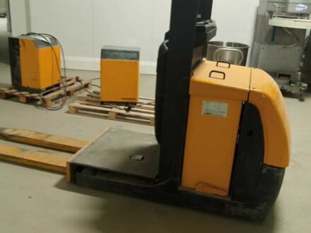 Даф 95 XF 380 2008 в Львове на Automoto.ua Даф 95 XF 380, объемом двигателя 12.58 л и пробегом 0 тыс. км за 1750 $, фото 1 на Automoto.ua