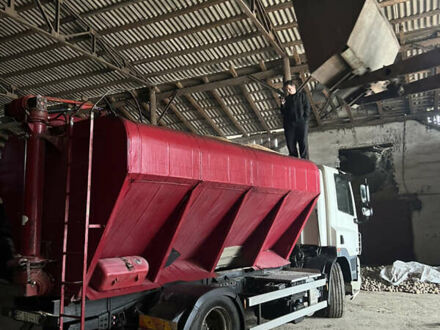 Белый Даф СФ, объемом двигателя 12.9 л и пробегом 900 тыс. км за 23000 $, фото 1 на Automoto.ua