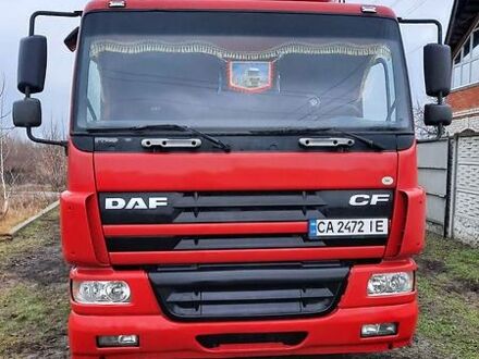 Красный Даф СФ, объемом двигателя 9.2 л и пробегом 745 тыс. км за 15000 $, фото 1 на Automoto.ua