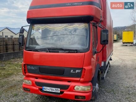 Красный Даф ЛФ, объемом двигателя 3.92 л и пробегом 340 тыс. км за 1030 $, фото 1 на Automoto.ua
