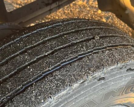 Желтый Даф ЛФ, объемом двигателя 3.92 л и пробегом 925 тыс. км за 13000 $, фото 7 на Automoto.ua