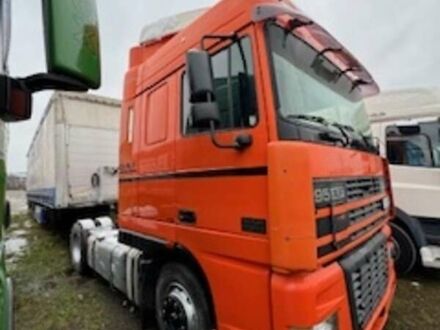 Даф XF 95 2002 у Чернівцях на Automoto.ua Даф XF 95, об'ємом двигуна 0 л та пробігом 1 тис. км за 6200 $, фото 1 на Automoto.ua