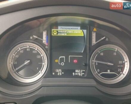 Белый Даф ХФ, объемом двигателя 12.9 л и пробегом 916 тыс. км за 25000 $, фото 3 на Automoto.ua