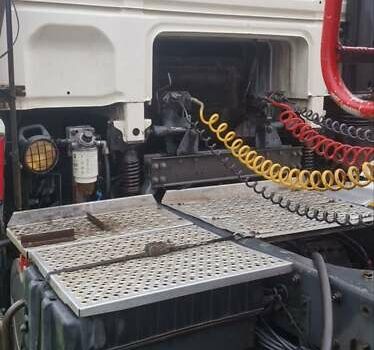 Даф ХФ 2004 в Кривом Роге на Automoto.ua Белый Даф ХФ, объемом двигателя 0 л и пробегом 1 тыс. км за 21500 $, фото 14 на Automoto.ua